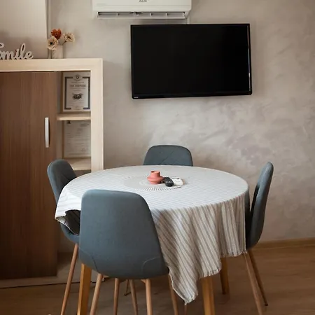 Mdm Center Apartment
